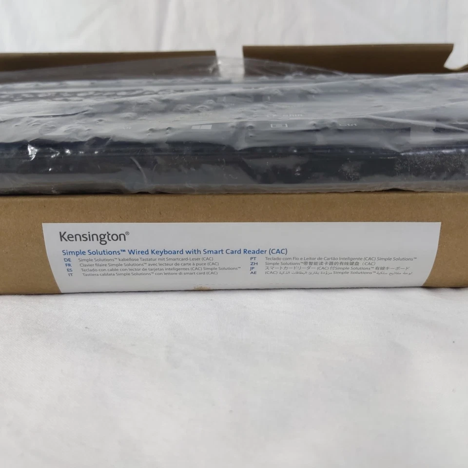 5 pack Kensington Wired Keyboard w/ Smart Card Reader (K55115US) - Image 2 of 4