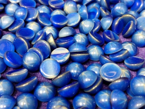 Vintage lot of NOS Jewelry stones:as found:Raw, craft, Lustery Blue Cavishon - Picture 4 of 5