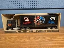 Dale Earnhardt #3 Richard Petty #43 | GMC 18 Wheeler | Nylint Pressed Steel 