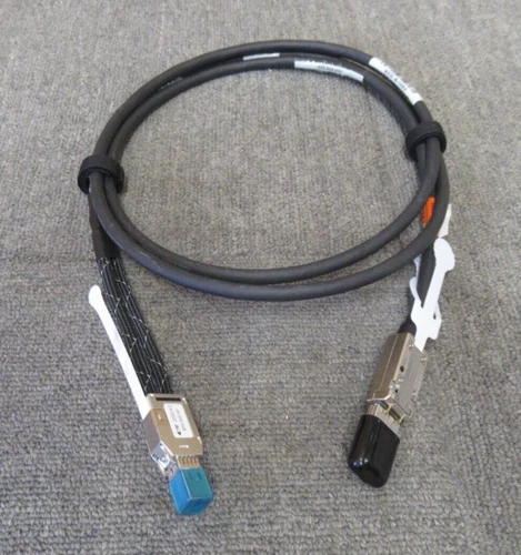 EMC 038-004-039 Mini-HDX4 2m Mini-HDx4 To Mini-SASx4 Cable