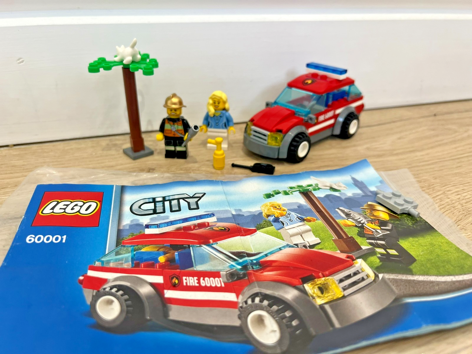Lego City: Fire Chief Car (60001) 99% Complete With Instructions