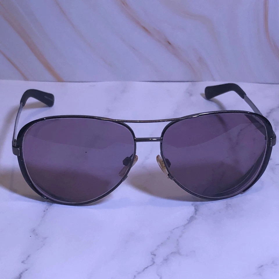 Авиаторские солнцезащитные очки Michael Kors MK5004 Chelsea 1013/11 59-13 темно-серые зеркальные - Изображение 2 из 4