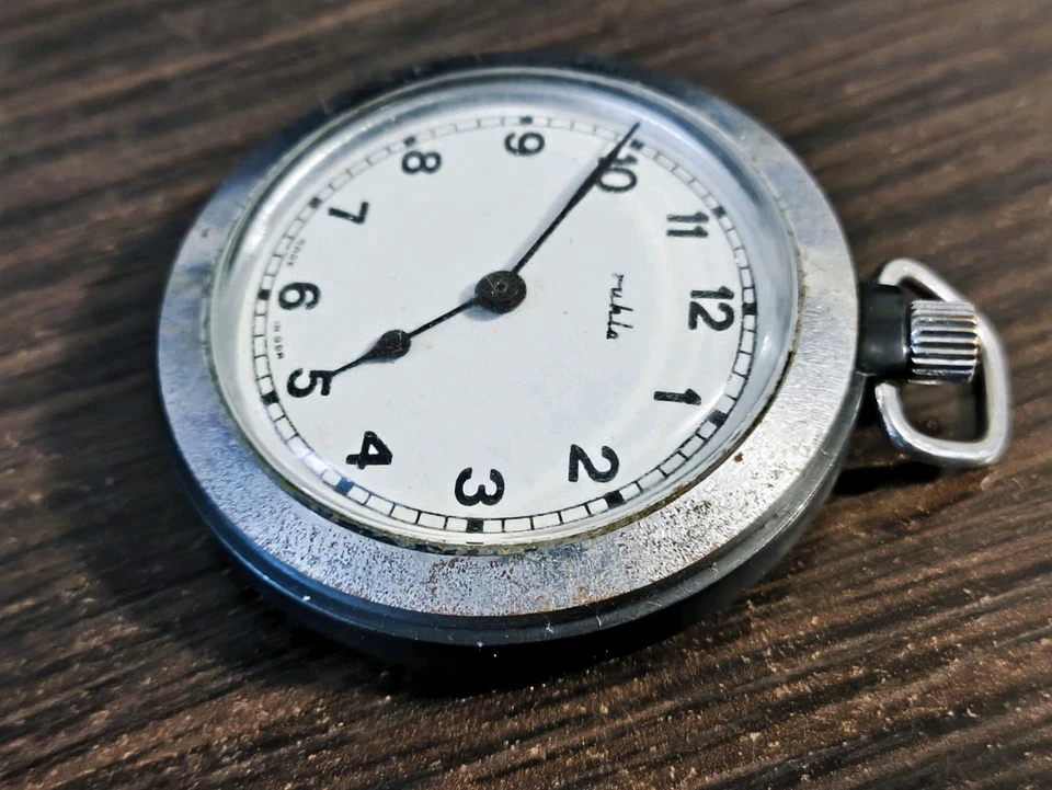 Relógio de bolso vintage regular Ruhla antigo não funciona - Imagem 3 de 4