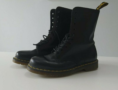 dr martens 1490 smooth
