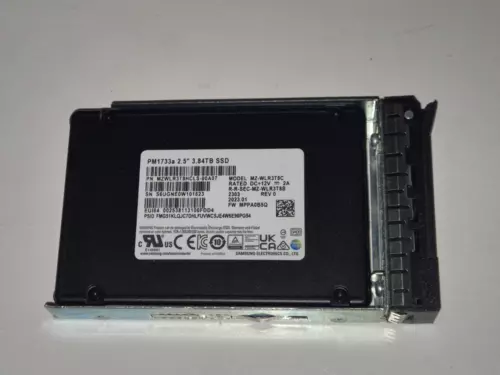 Samsung MZ-WLR3T8C PM1733a 3.84TB 2.5Inch SSD PCI-Express 4.0 X4 (NVMe)