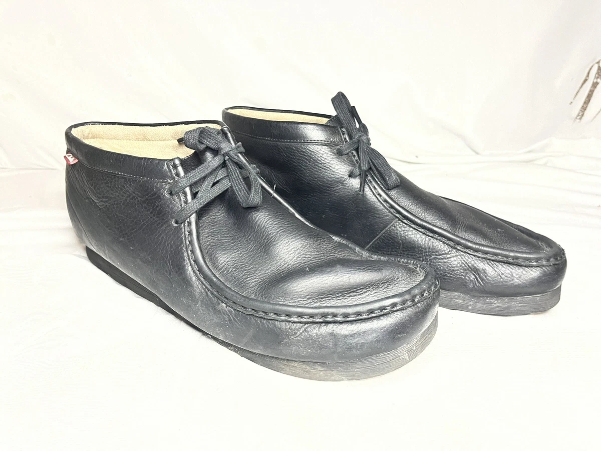 Clarks stinson black top
