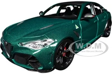 ALFA ROMEO GIULIA GTA GREEN 1/18 DIECAST MODEL CAR BY BBURAGO 11048