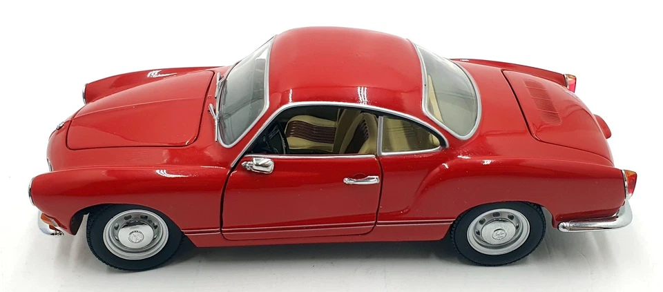 Minichamps 1/24 Scale 101025D - Volkswagen Karmen Ghia - Red - Image 3 of 4