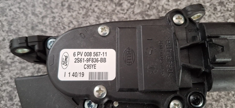 Unidad de pedal acelerador para un Ford Fusion 2006 Foto 3 de 4