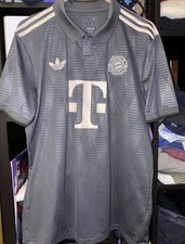 Bayern Munich Adidas 24/25 Oktoberfest Kit- Size L
