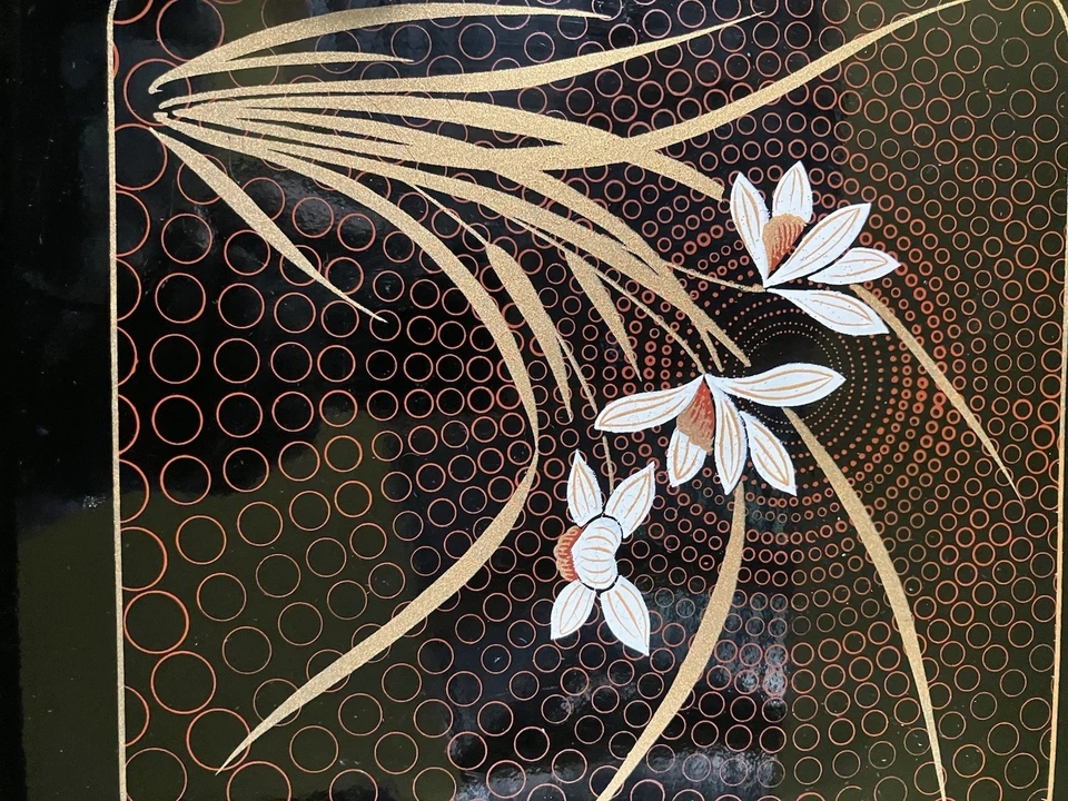 Vintage JAPAN Black & Red Lacquerware Nesting Tray Floral Reeds - Image 4 of 4