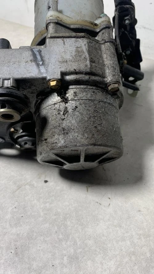 Pompe de direction VOLKSWAGEN POLO 4 PHASE 1 6Q0423155 - Photo 2/4