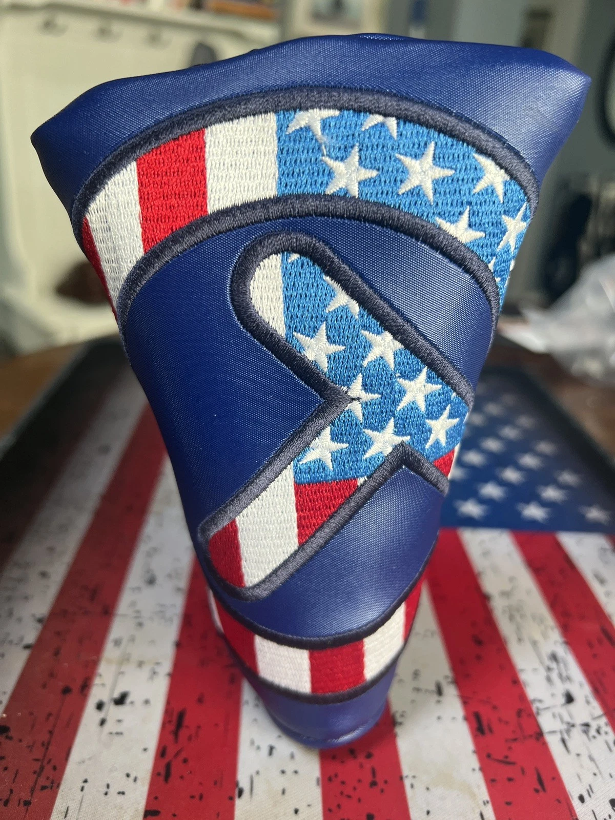 Scotty Cameron NEW Circle T Tour Only US Flag Color Mid Mallet Putter Headcover