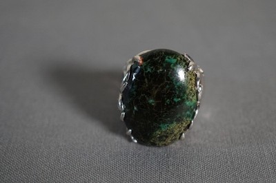 Vintage 925 Sterlingsilber Ring grüner ovaler Stein Größe 9 - 11 g
