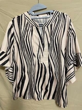 Blouse in Black and White Print - Never Worn