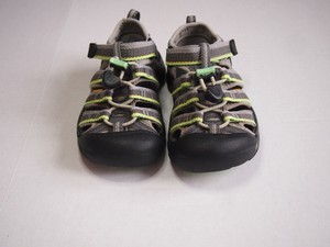 keen boys water shoes
