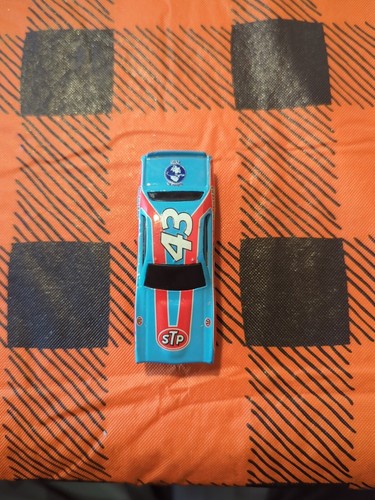VTG 43 Richard Petty 1974 STP Advertising Dodge Charger Hot Wheels Diecast Car - Picture 6 of 7