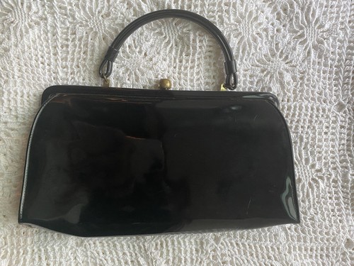 Vintage Theodore California Handtasche Clutch schwarz Lackleder Verschluss Kamm