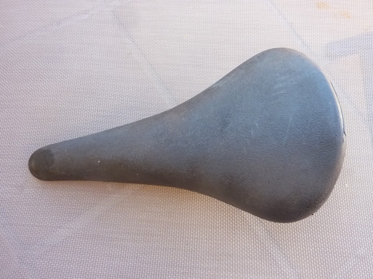 selle marron vélo vintage fixi ancien look rétro fixie seventies