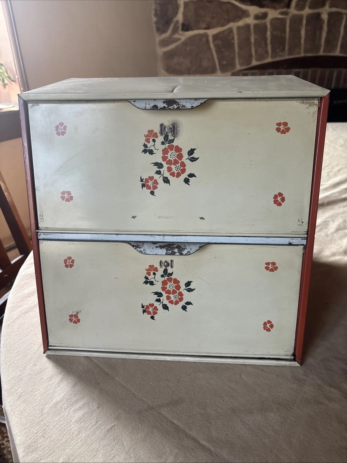 Poppy 2 Door Tin Bread Box Pie Safe Metal Vented Vintage Large Matches Halls
Opens in a new window o