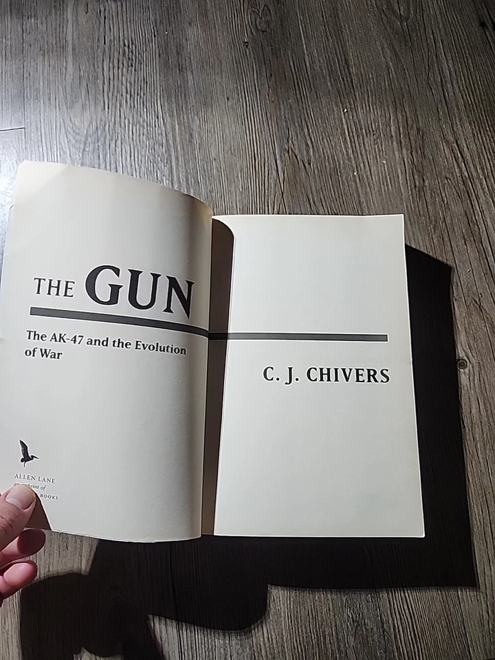 The Gun The Ak-47and The Evolution Of War C.J. CHIVERS SOFTCOVER 2010 - Image 3 of 4