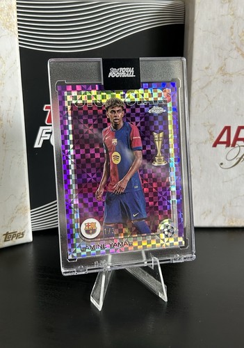 Topps Chrome UCC 24/25 - Lamine Yamal Purple X-Fractor - 1/3 - FC Barcelona