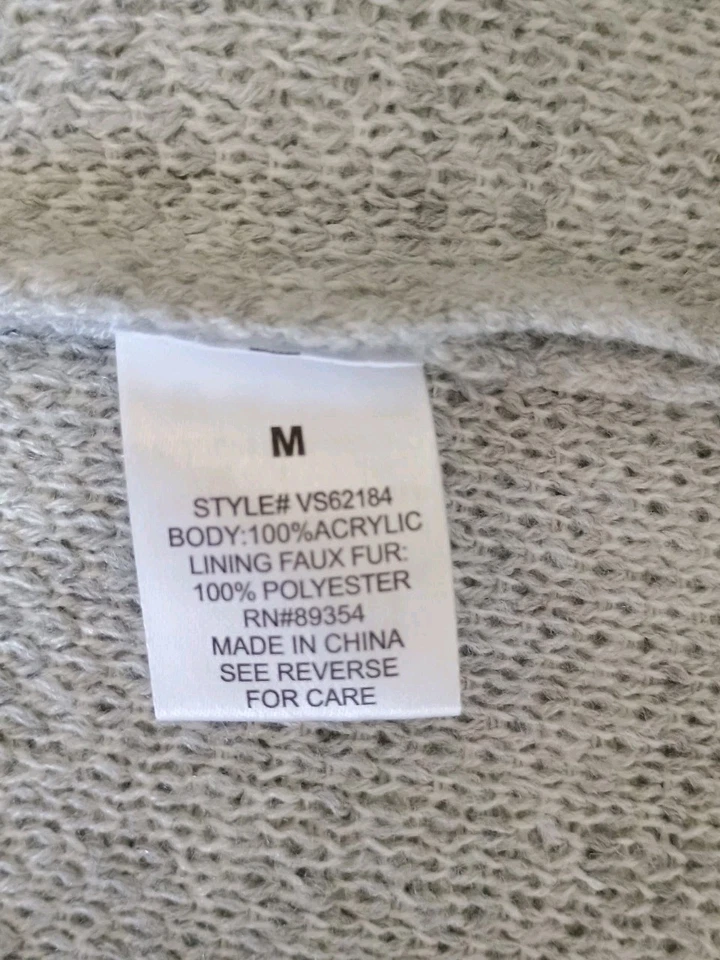 Adrienne Vittadini Sweater Jacket Gray & White Cozy Faux Fur Collar Size Medium - Image 4 of 4