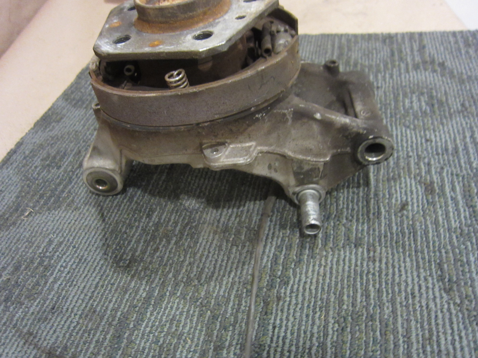 Maserati 4200 Coupe Spyder - LH Rear Wheel Hub Holder W/Bearing - P/N 183590