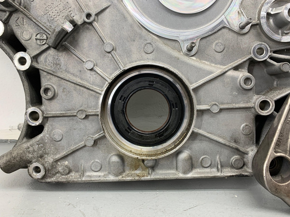 2017-2022 BMW M760I 6.6L V12 N74 LOWER TIMING CHAIN COVER 2017-2022 BMW M760I 6.6L V12 N74 LOWER TIMING CHAIN COVER