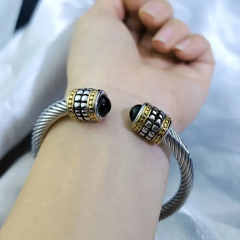 Nuevo brazalete de circón de acero inoxidable bicolor de ónix negro para mujer - Envío gratuito Foto 3 de 4