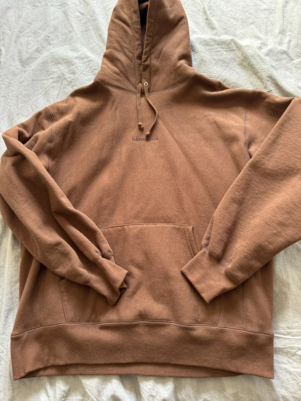 Sweat à capuche micro logo Supreme Number 01 grand marron