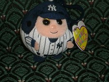 Ty Beanie Ballz 2.5" clip Baseball NEW YORK YANKEES 2012 MWMT RARE RETIRED