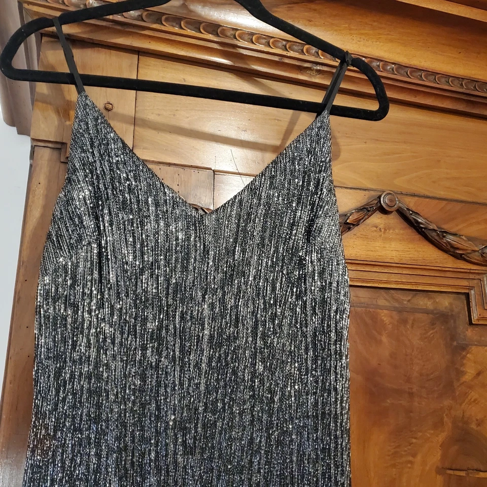 Guess tuta donna super elegante in lamé elasticizzato foderata cerniera  S. - Immagine 3 di 4