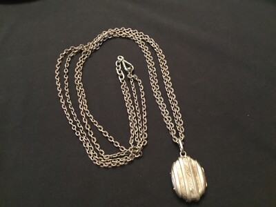 Sautoir Chaîne Argent Sterling Avec Pendentif Porte-photo - Médaillon Reliquaire Vintage - Occasion Avec Usure Du Temps