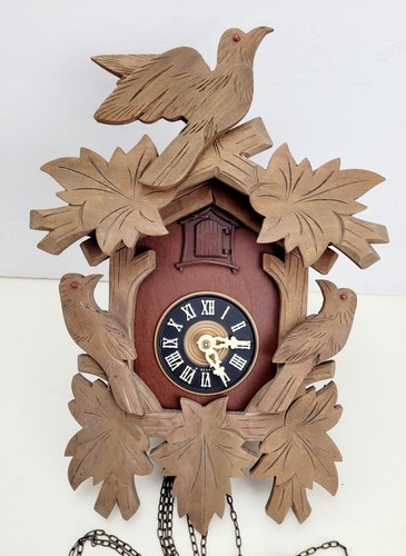 Vintage Black Forest Carved 8 Hour Cuckoo Clock Parts/ Repair - Picture 3 of 17
