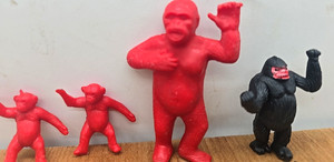 lot 4 Vintage 1950s 1960s 3" + Hard Plastic Red King Kong Gorilla Figurine Mini