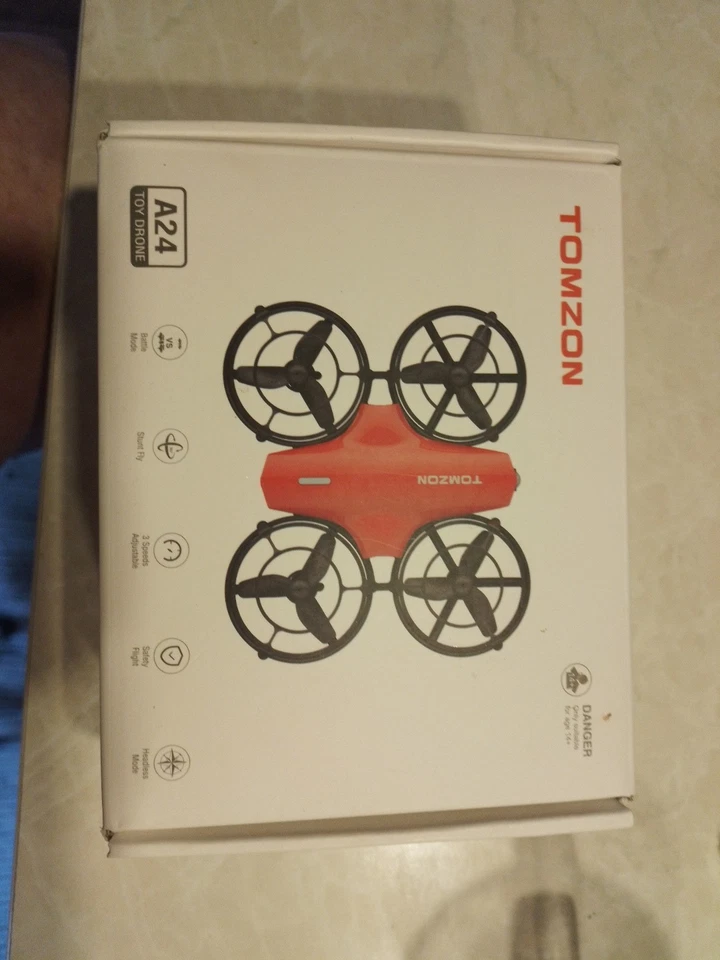 Tomzon Mini Drohne für Kinder Bunte LED RC Quadrocopter Kopflos Modus Höhenlage - Bild 2 von 2