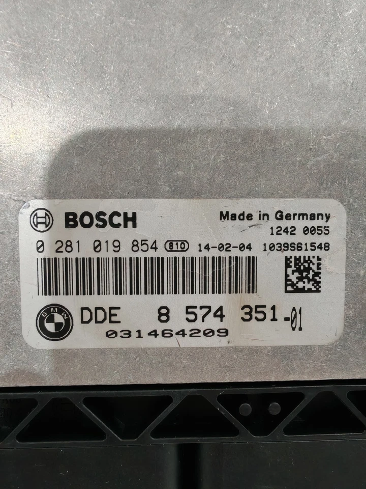 Centralina Motore ECU BOSCH BMW X1 (E84) sDrive 18d - DDE 8574351 - 0281019854 - Immagine 2 di 3