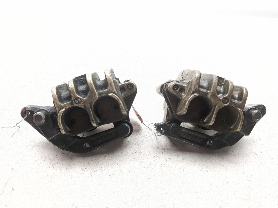 01-06 Juego de pinzas de freno delanteras honda cbr600 f4i Foto 3 de 4