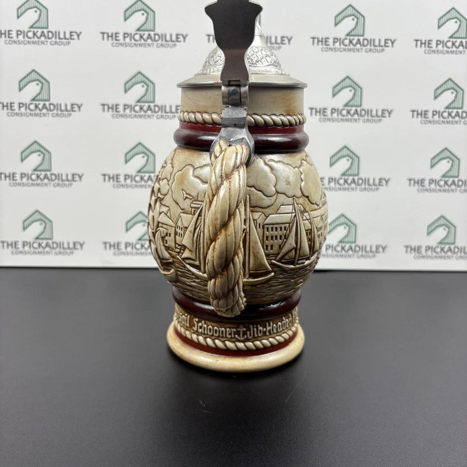 De colección 1977 Avon Barcos Altos Cerveza Piedra Peltre Tapa 28oz Náutico Brasil Foto 3 de 4