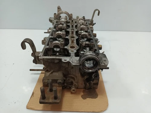 R64607355 Testata per TATA 2010 3496695 - Foto 2 di 6