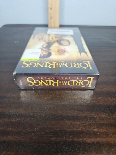 The Lord of the Rings: The Two Towers VHS Videotape New Sealed - Picture 7 of 7