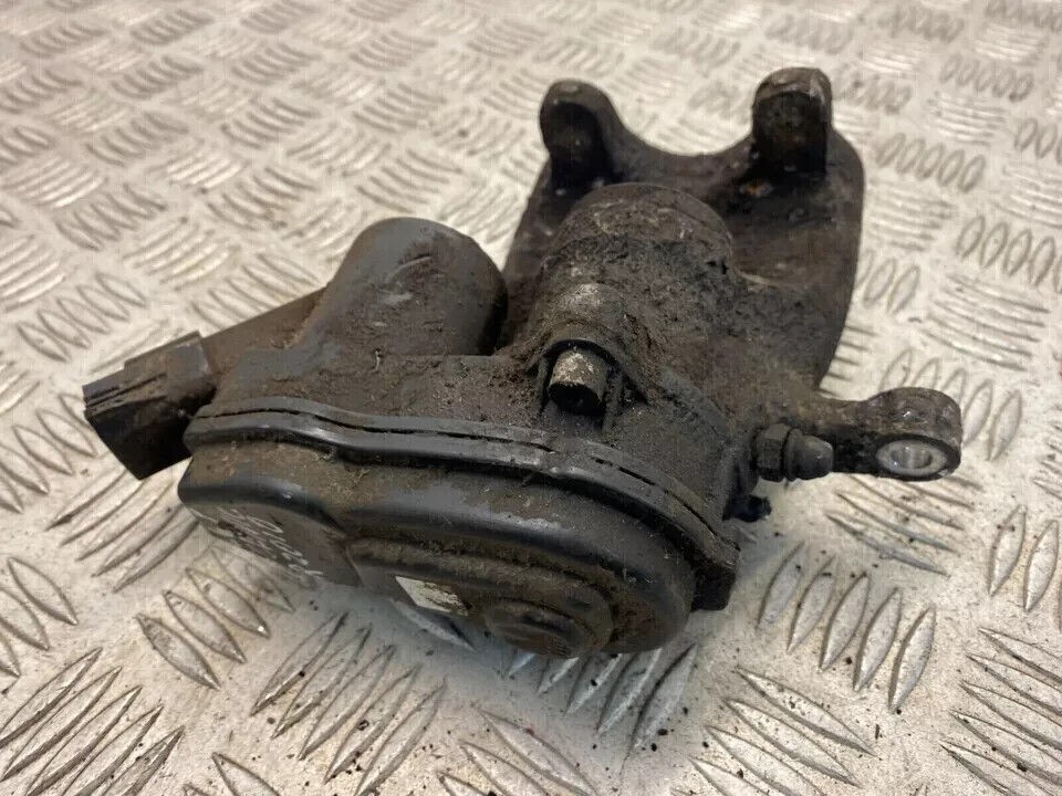 2009 Renault Grand Scenic Mk3 Rear Driver Right Side Brake Caliper 