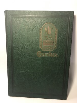1929 Milwaukee Downer College Yearbook The Cumtux