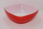 Vintage Pyrex Red Hostess 525B 2-1/2 Qt Quart Square Serving Mixing Chip Bowl 9"