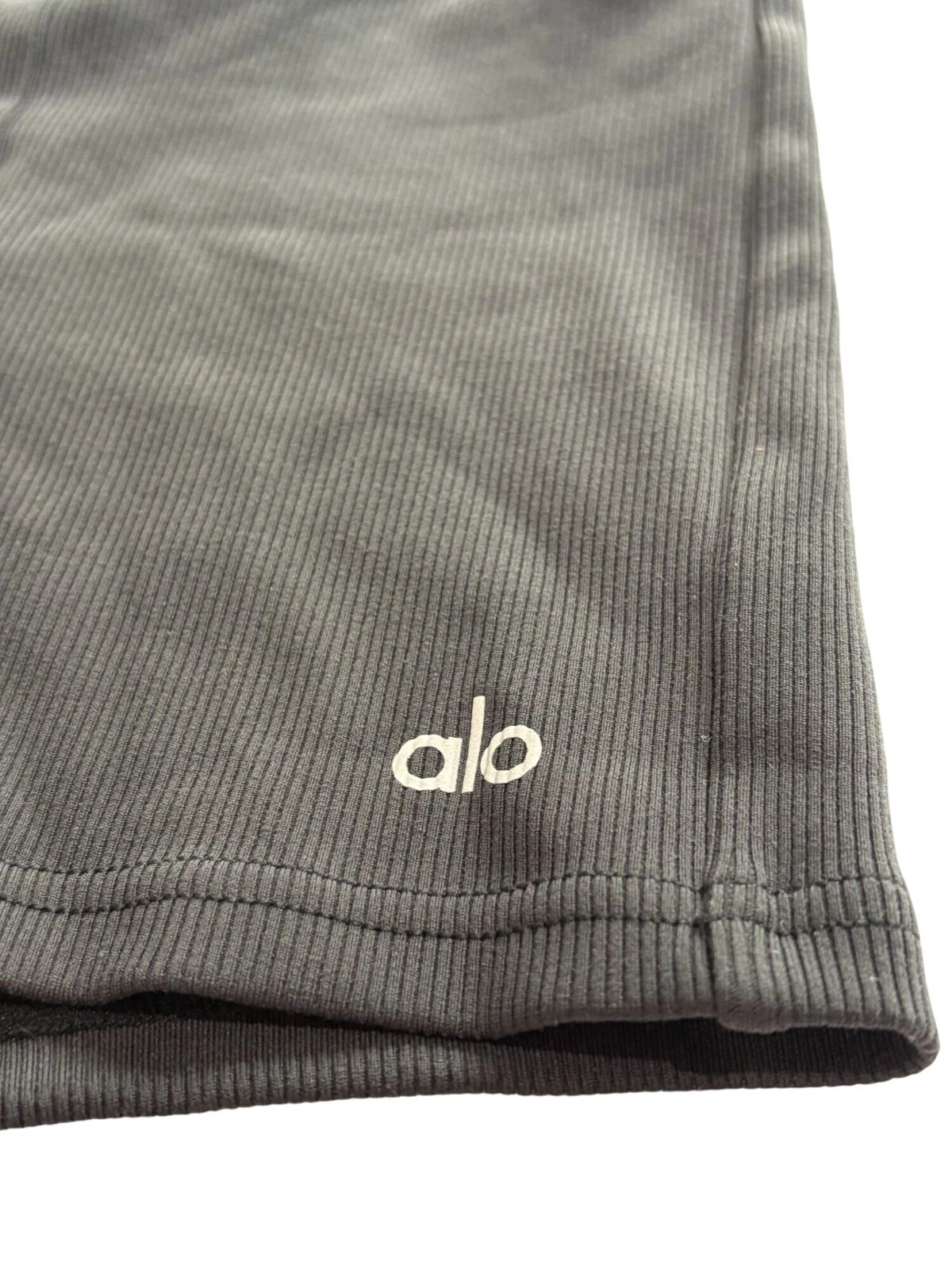 alo-yoga goddess ribbed high-waist hot shorts