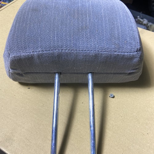 1998 1999 2000 2001 2002 HONDA ACCORD DRIVER FRONT HEAD REST H12 - Picture 2 of 3