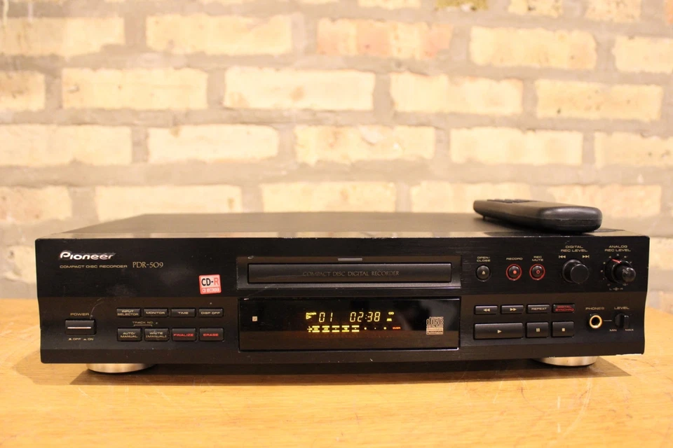 Vintage Pioneer Compact Disc/CD Recorder PDR-509 w/ Remote SERVICED Fully Functi - Image 3 of 4
