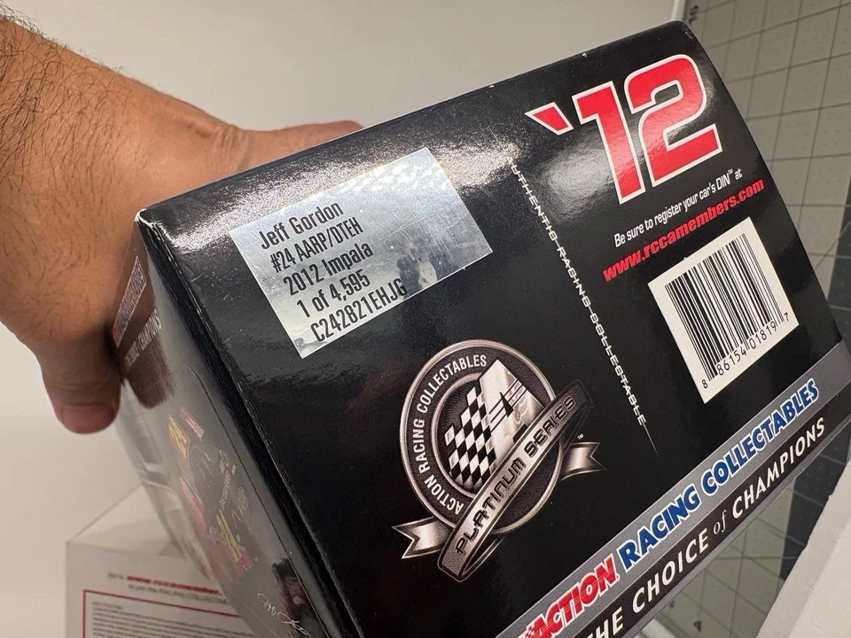 Jeff Gordon #24 AARP/Drive to End Hunger 2012 Impala 1 de 4.595 Foto 3 de 4