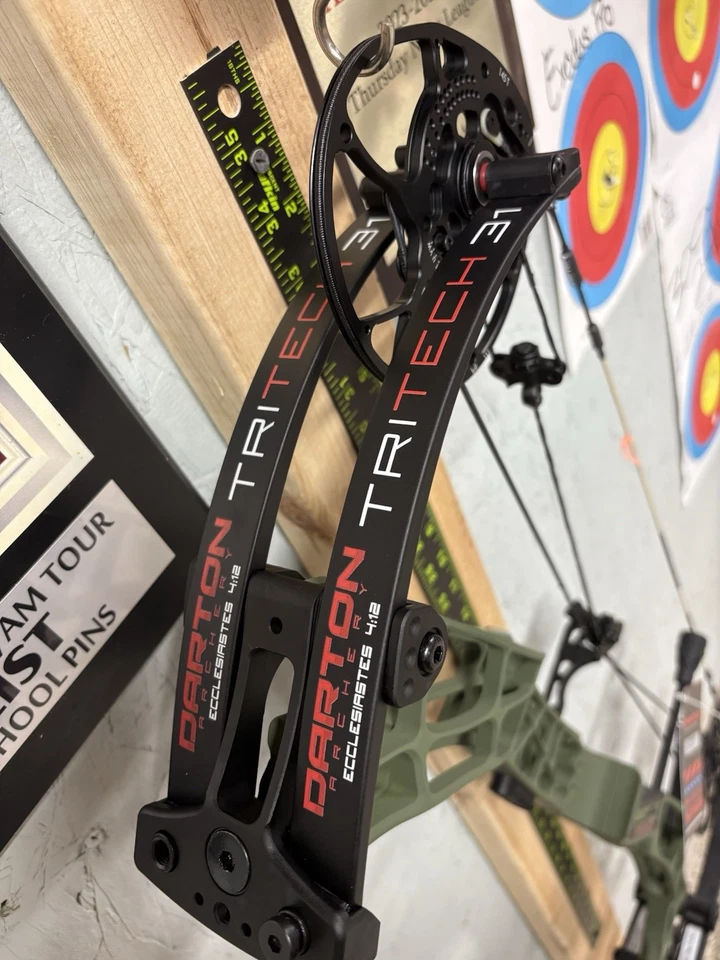 Darton Tritech 31 Right Hand 70 lbs OD Green w/Black Limbs - Image 2 of 4